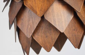 crimean pinecone pendant lamp (2)