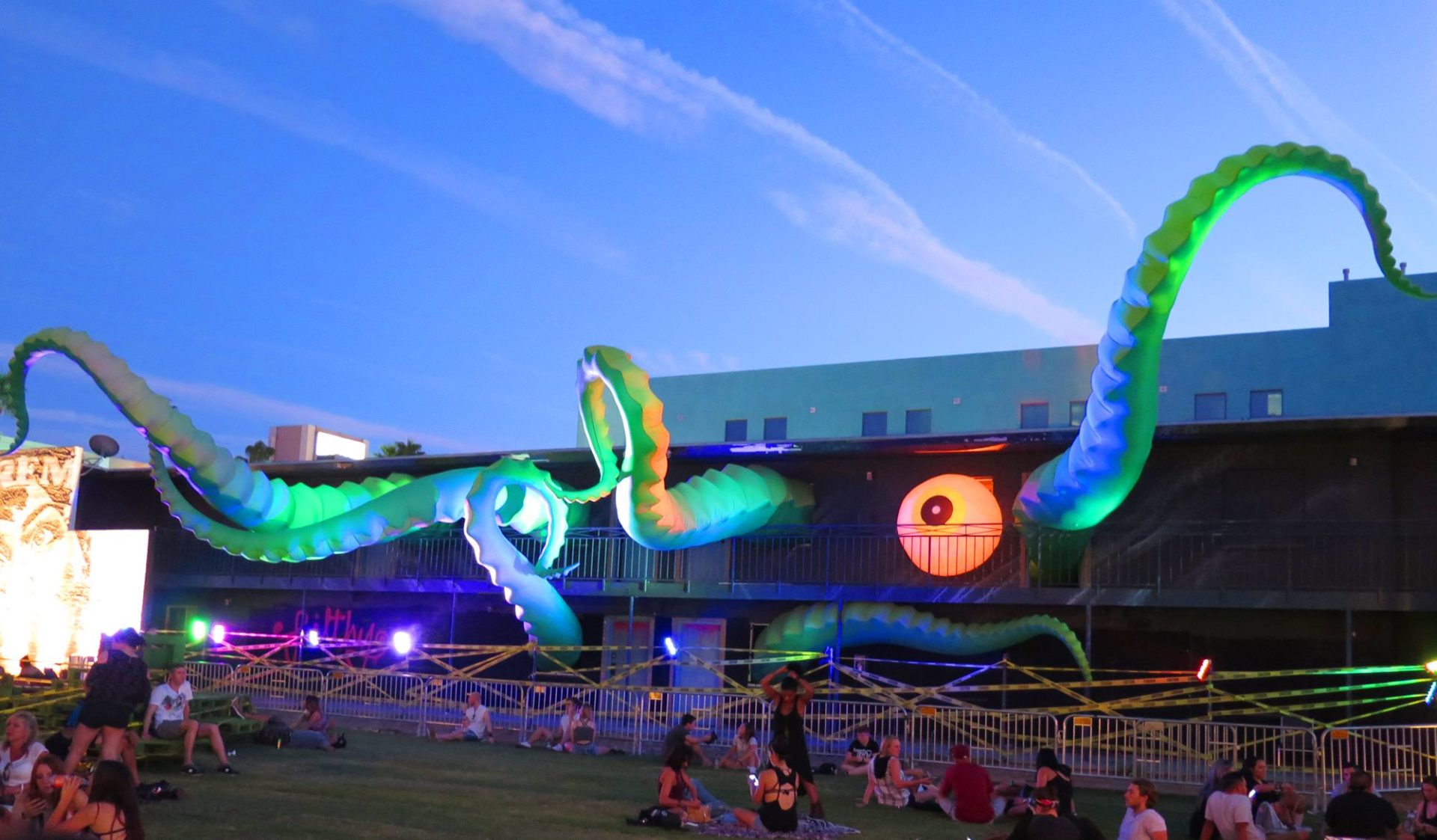 Art Attacks Filthy Luker