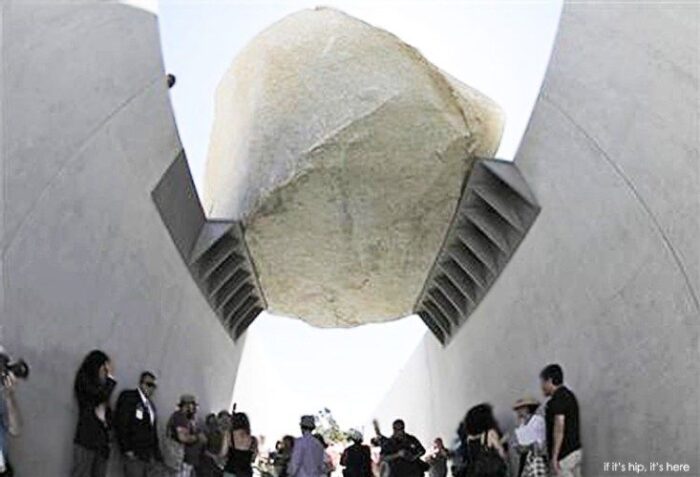 Arch2O-Levitated Mass–Michael Heizer15