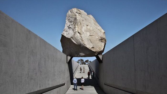 Arch2O-Levitated Mass–Michael Heizer17