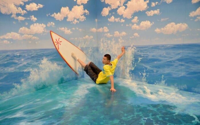 3D paintings at the Magic Art Special Exhibition in China