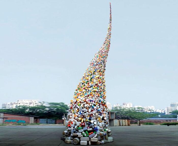 Whirlwind of Garbage | Wang Zhiyuan