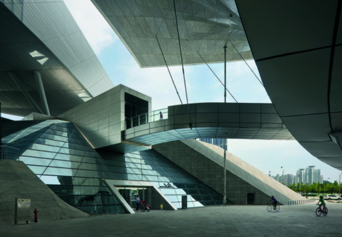 P 0508 F32 DM P 0508 F32 DM