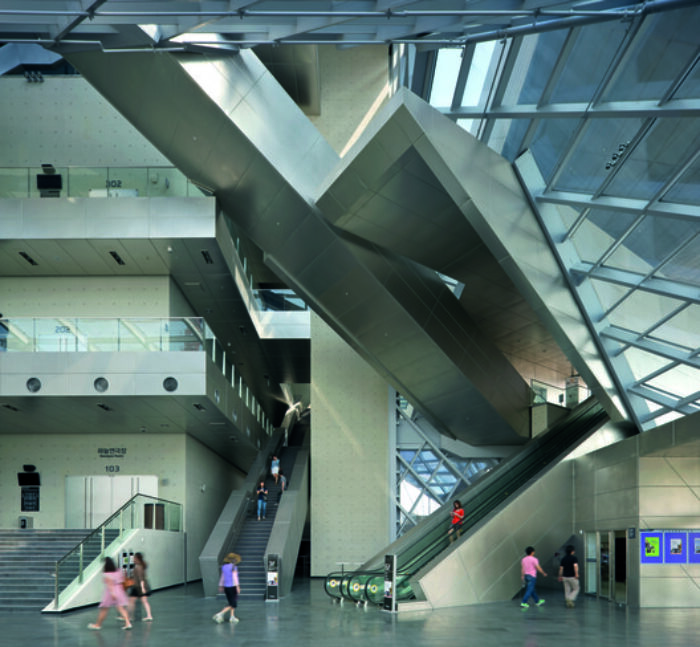 P 0508 F37 DM P 0508 F37 DM