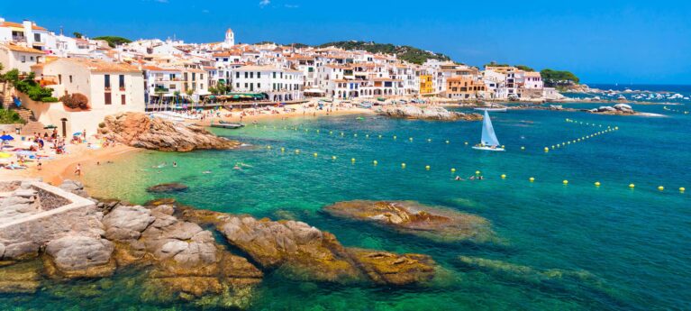 Luxury Housing Development in Costa Brava Competition