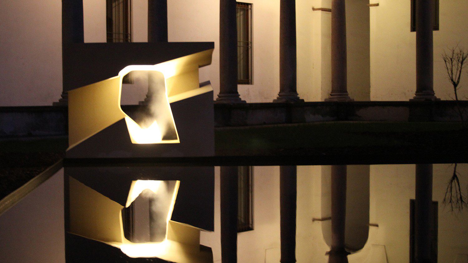 StevenHollArchitects Inversion IMG 3110 WH