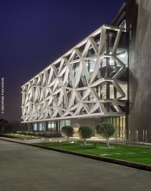 6 9053e peoplegroup 20130304