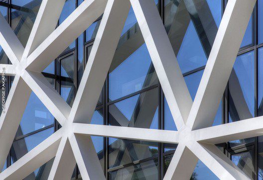 8037 peoplegroup 20130220 2