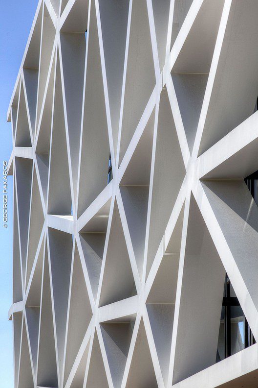 8058 peoplegroup 20130220 1