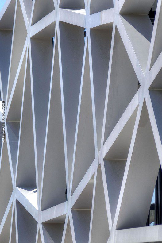 8076 peoplegroup 20130220 2