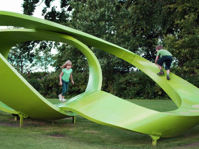 Kids Playing3 e1535112300805