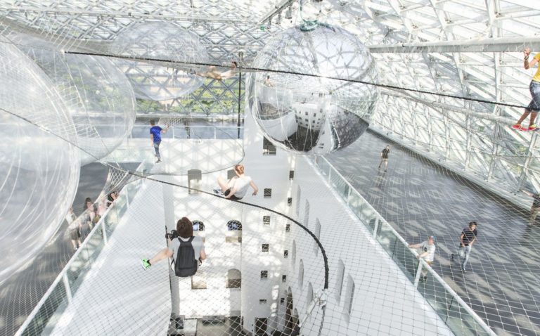 In Orbit | Tomás Saraceno