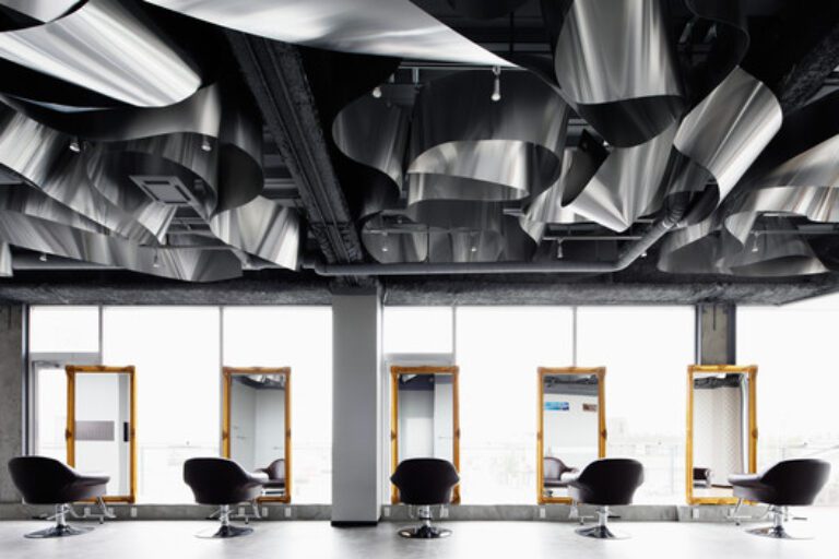ARKHE Beauty Salon | Moriyuki Ochiai Architects