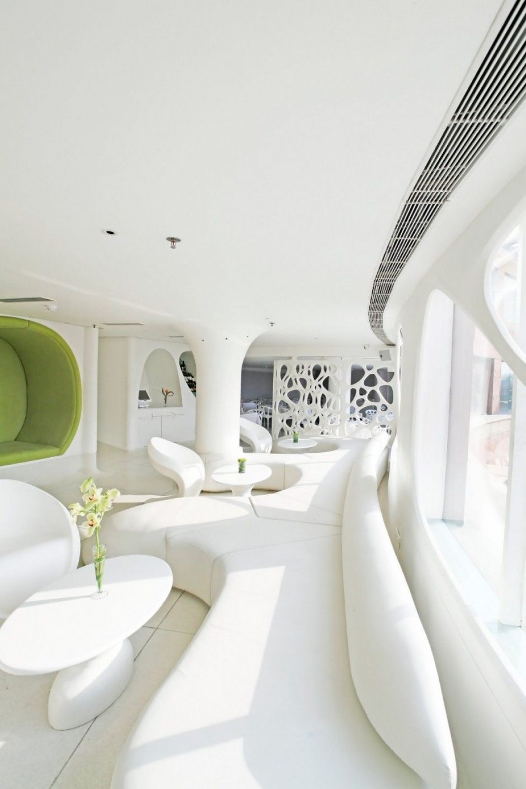 The Smokehouse Room SHRoom | The Busride Design Studio in New Delhi ...