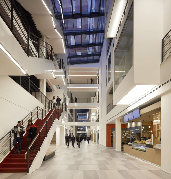 Henning Larsen Architects Frankfurt School of Finance Hufton Crow 031.1565958295.9051