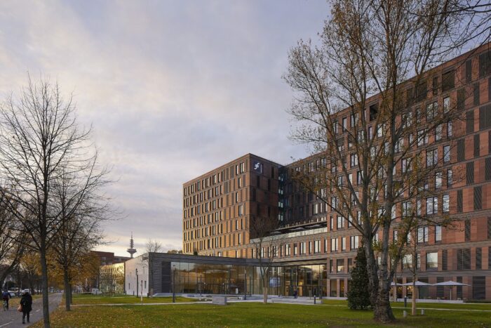 Henning Larsen Architects Frankfurt School of Finance Hufton Crow 033.1565958296.4316