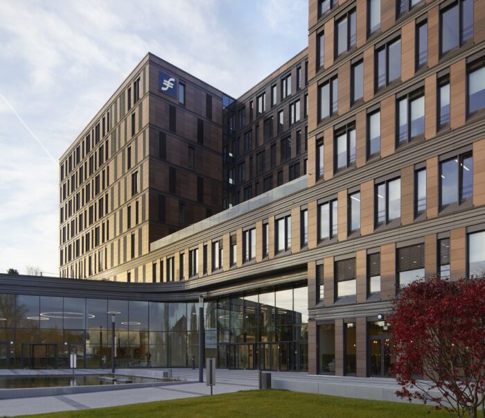 Henning Larsen Architects Frankfurt School of Finance Hufton Crow 054.1565958298.5721