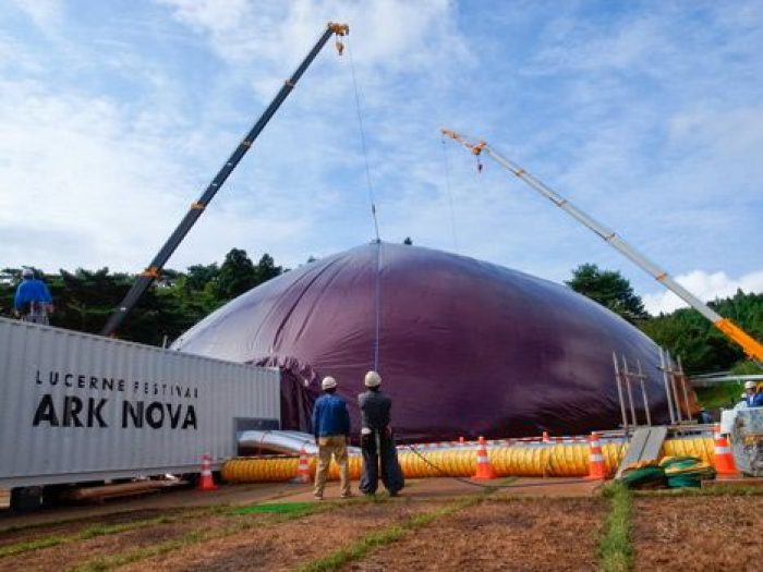 Arch2O-ARK NOVA Inflatable hall–Kapoor+Isozaky1 ARK NOVA Inflatable hall