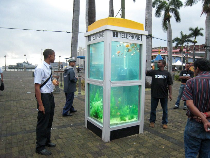 The aquarium booth