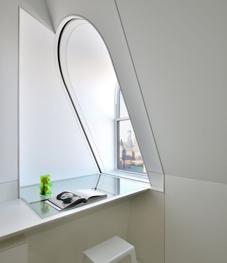 dezeen Skyhouse by David Hotson and Ghislaine Vinas 11