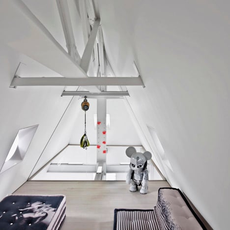 dezeen Skyhouse by David Hotson and Ghislaine Vinas 24