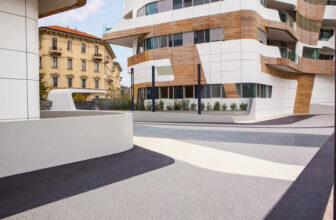zaha hadid citylife residences milan fiera designboom 03