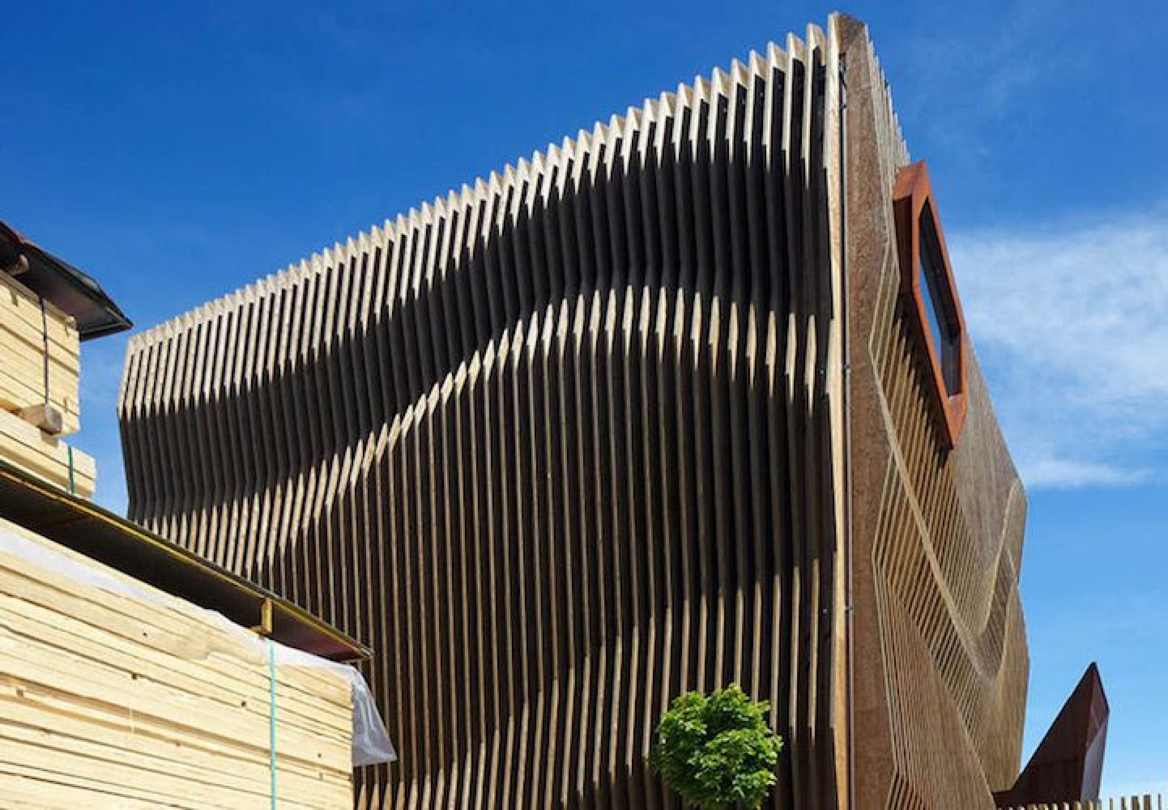 Rippling Waves Façade MoDus Architects