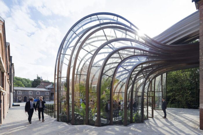 486 02 MR BombaySapphireDistillery CREDIT IwanBaan Bombay Sapphire Distillery