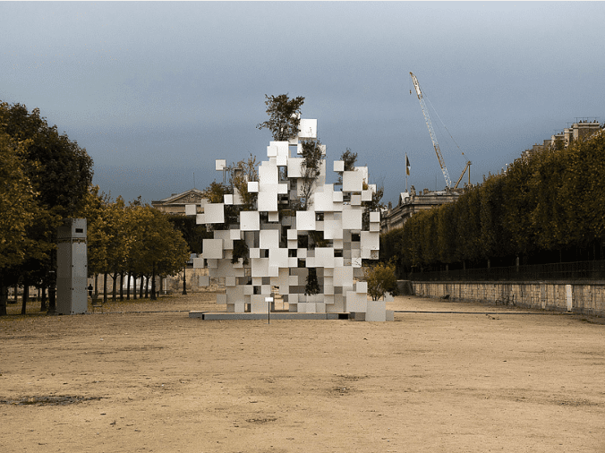 The Parisian Green Cubic Installation