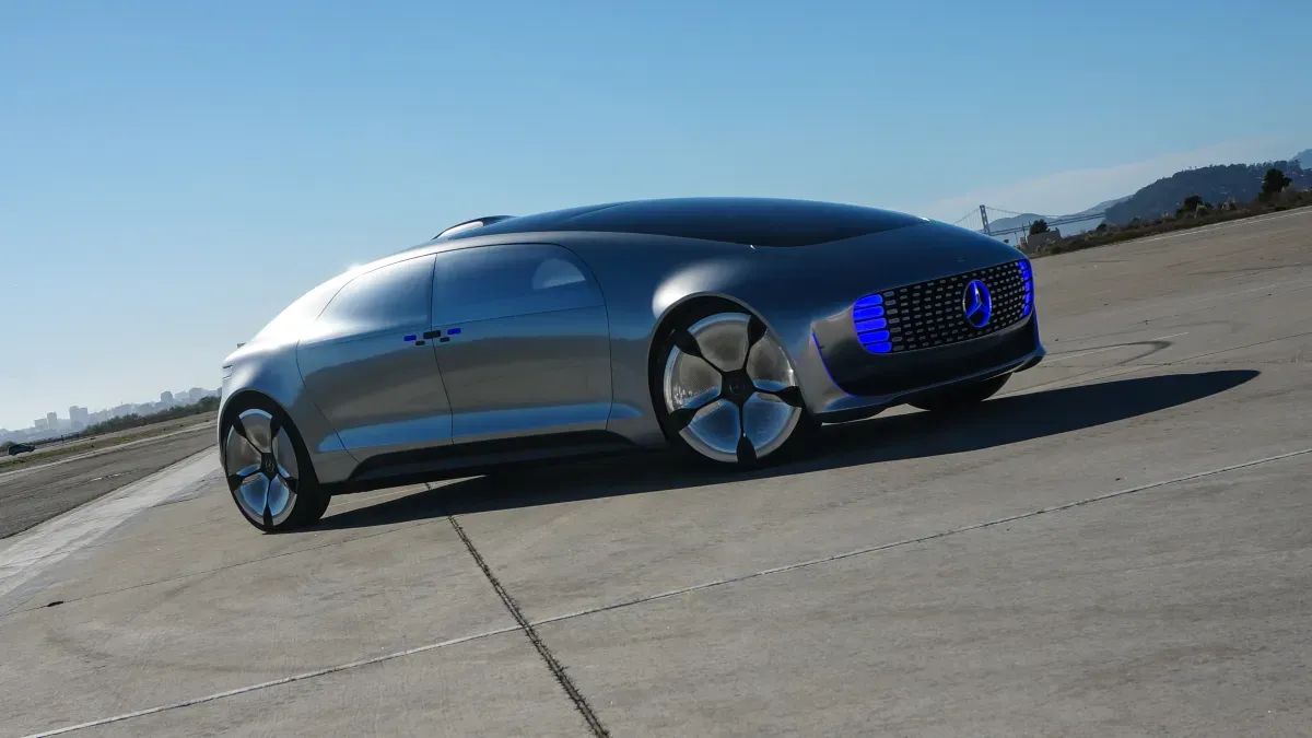 Mercedes Benz F 015