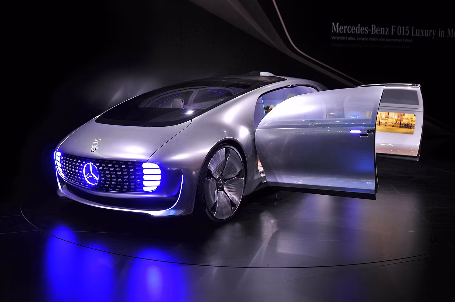 Mercedes Benz F 015