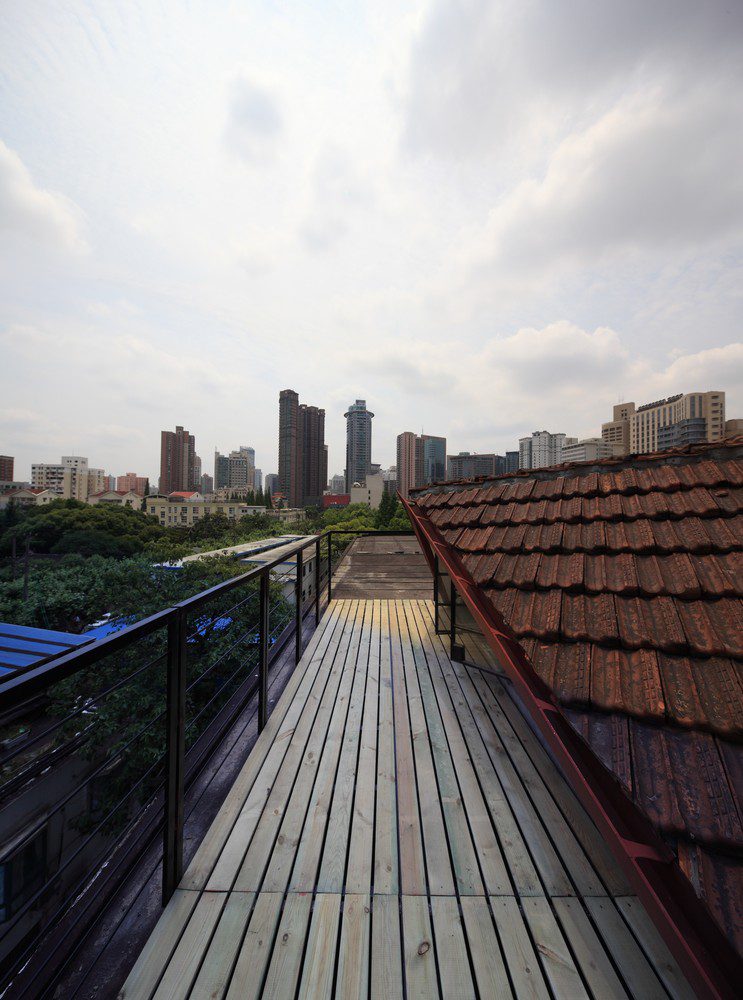 Wulumuqi Road Apartment