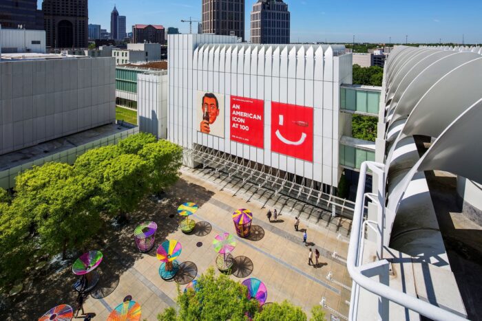 Spinning Tops (Los Trompos)