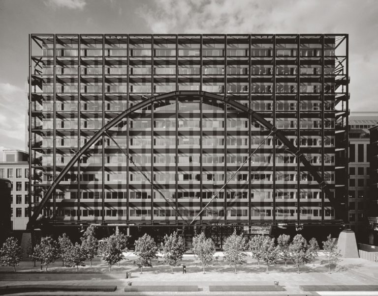 BroadGate Exchange House | SOM
