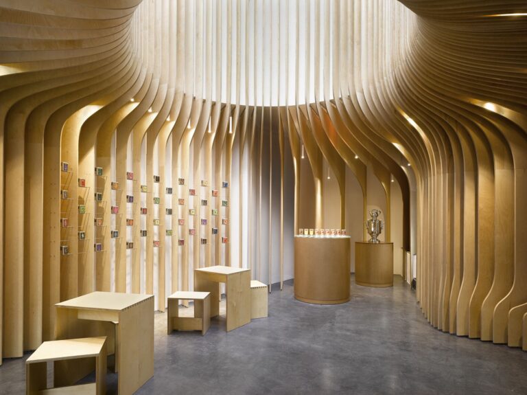 T-Boutique | Studio Pha