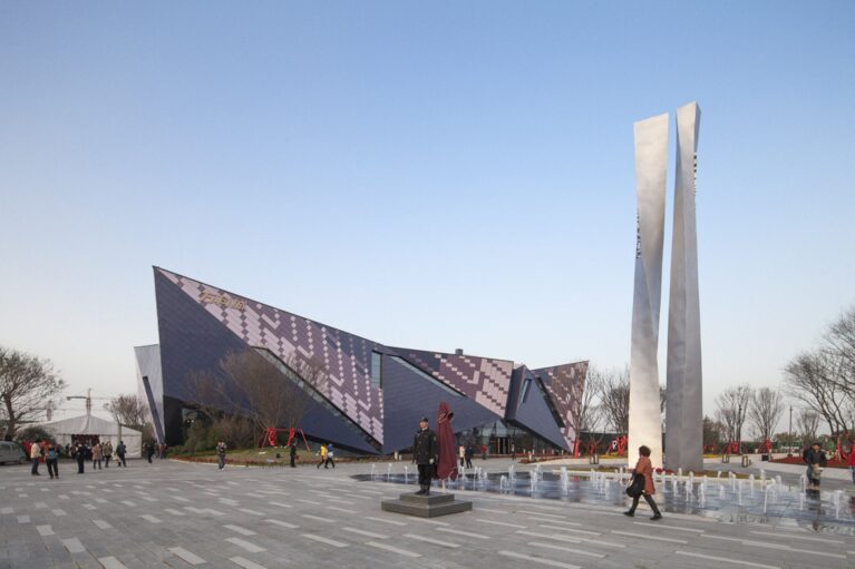 Vanke Sales Center | Shenzhen Upright & Pure Architectural Design Co., Ltd.