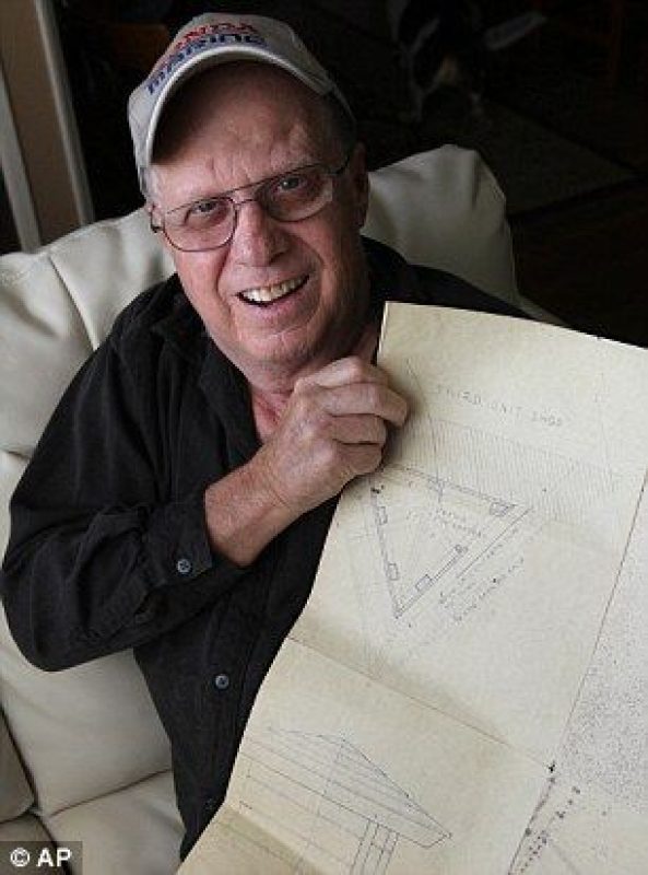 Arch2O-Here's how one little boy asked Frank L. Wright to design his doghouse10