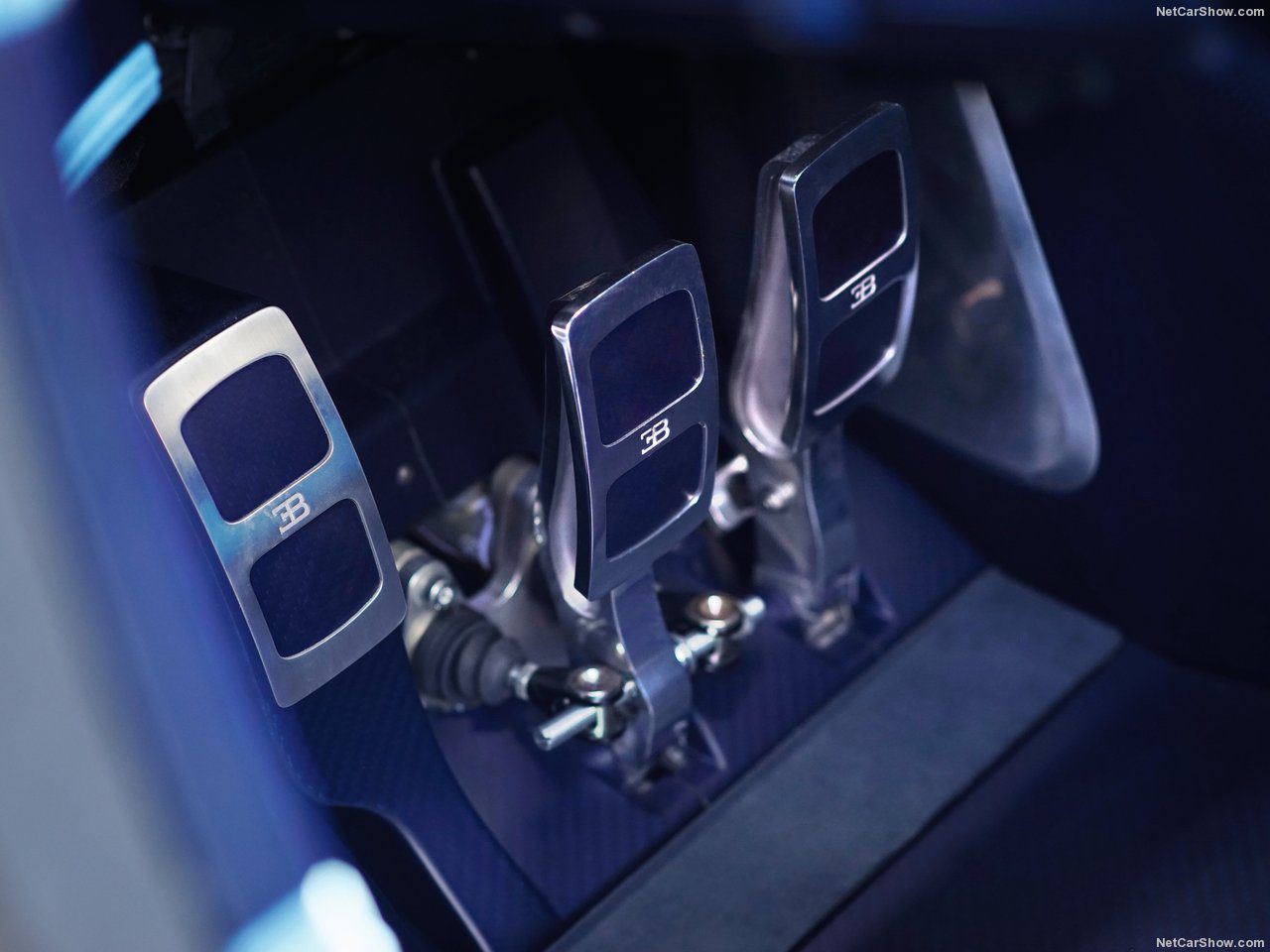 Bugatti Vision Gran Turismo Concept 2015 1280 104c6491f58c118f28b1eef351b1d31e61