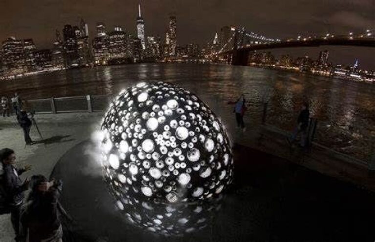 A ' Comet ' in Brooklyn | StudioKCA