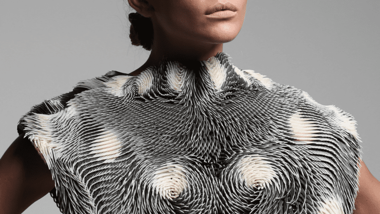 Caress of the Gaze Cape | Behnaz Farahi