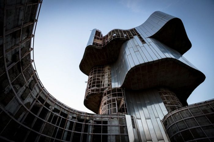 Arch2O-War Monuments Documented As Conceptual Grounds For Parkour Practice Andy Day7