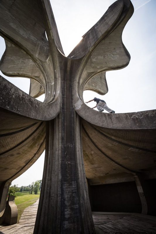 Arch2O-War Monuments Documented As Conceptual Grounds For Parkour Practice Andy Day9