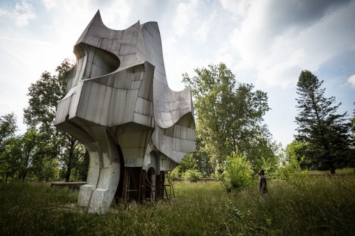 Arch2O-War Monuments Documented As Conceptual Grounds For Parkour Practice Andy Day10