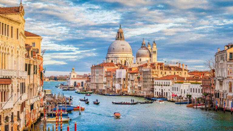 World's Top 5 Car Free Cities