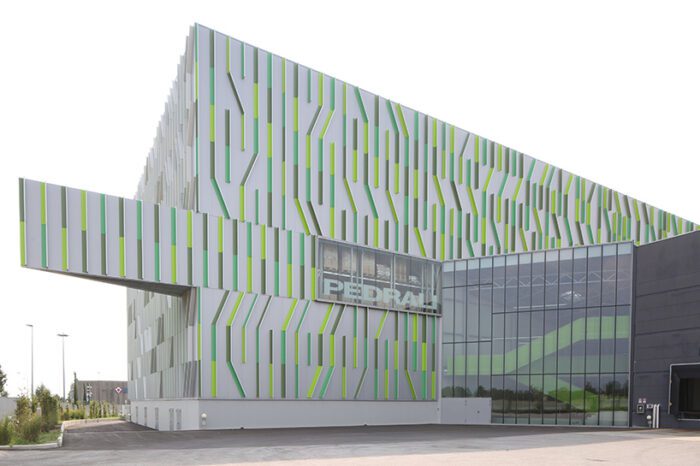 cino zucchi architetti fili derba pedrali new automated warehouse bergamo italy designboom 05