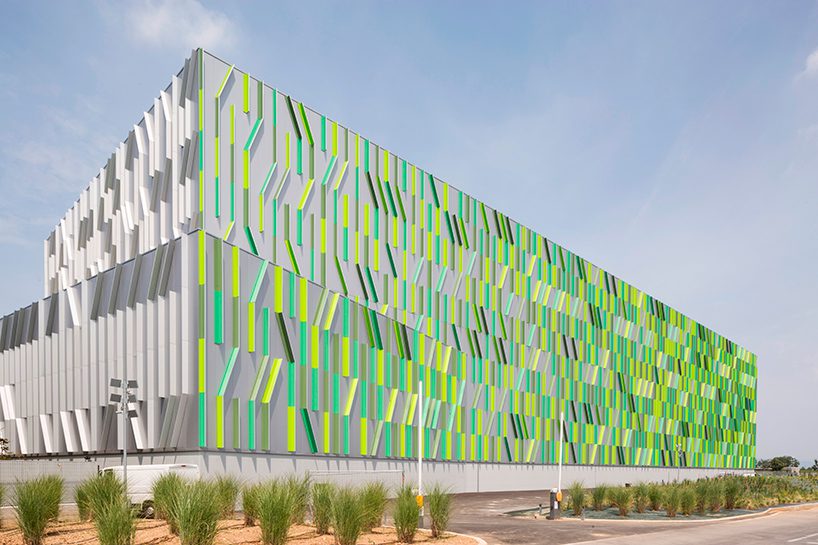 cino zucchi architetti fili derba pedrali new automated warehouse bergamo italy designboom 03