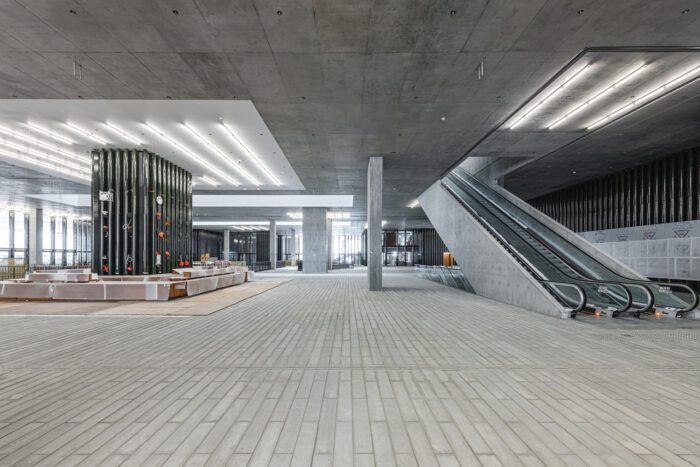 415 CO 2102 714 KM H