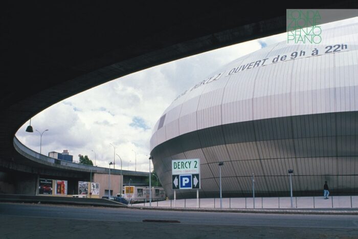 5b7d6b80382c2200602628 Bercy 2 Shopping Centre