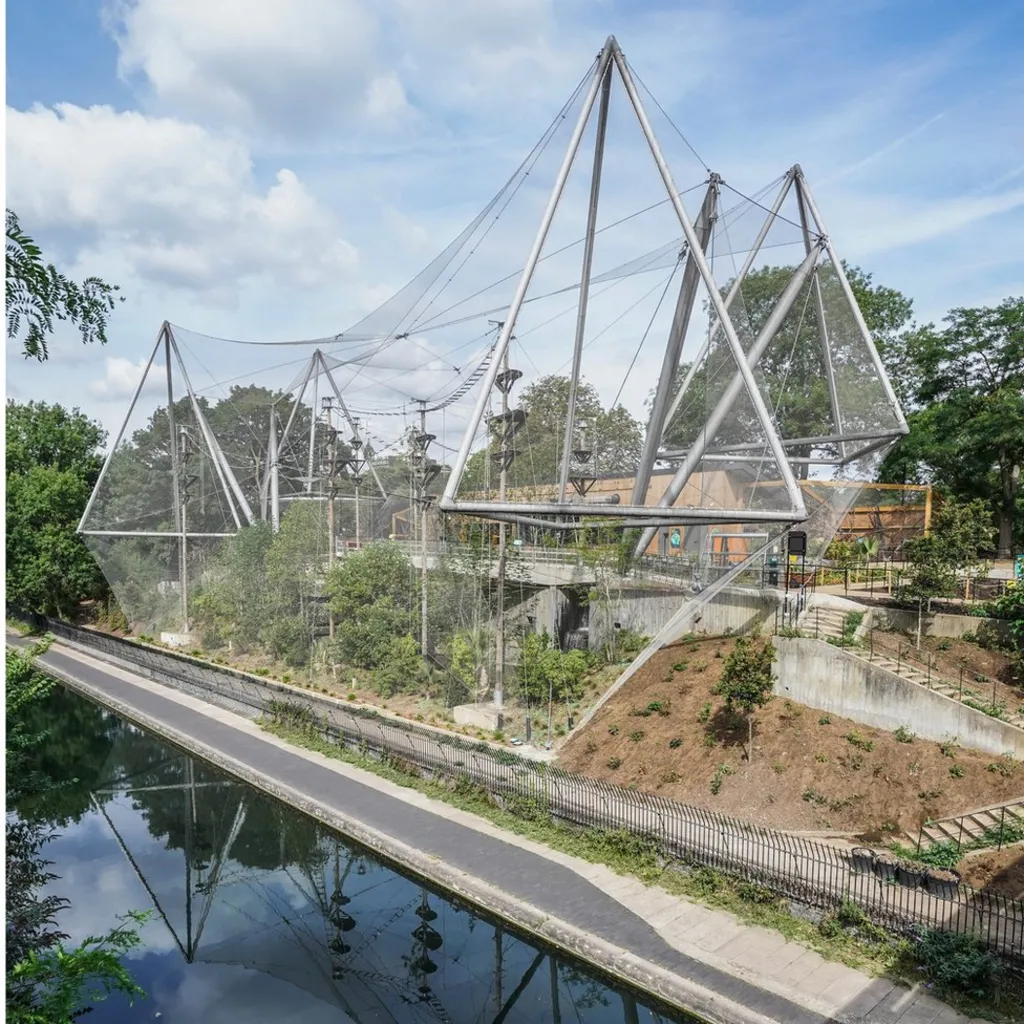 126092766 2.68070596.jpg