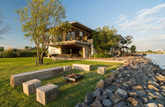 Palermo Lake House | Reims Arquitectura